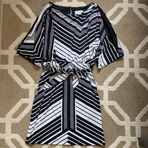 New Jessica Simpson Geometric Cold Shoulder Dress